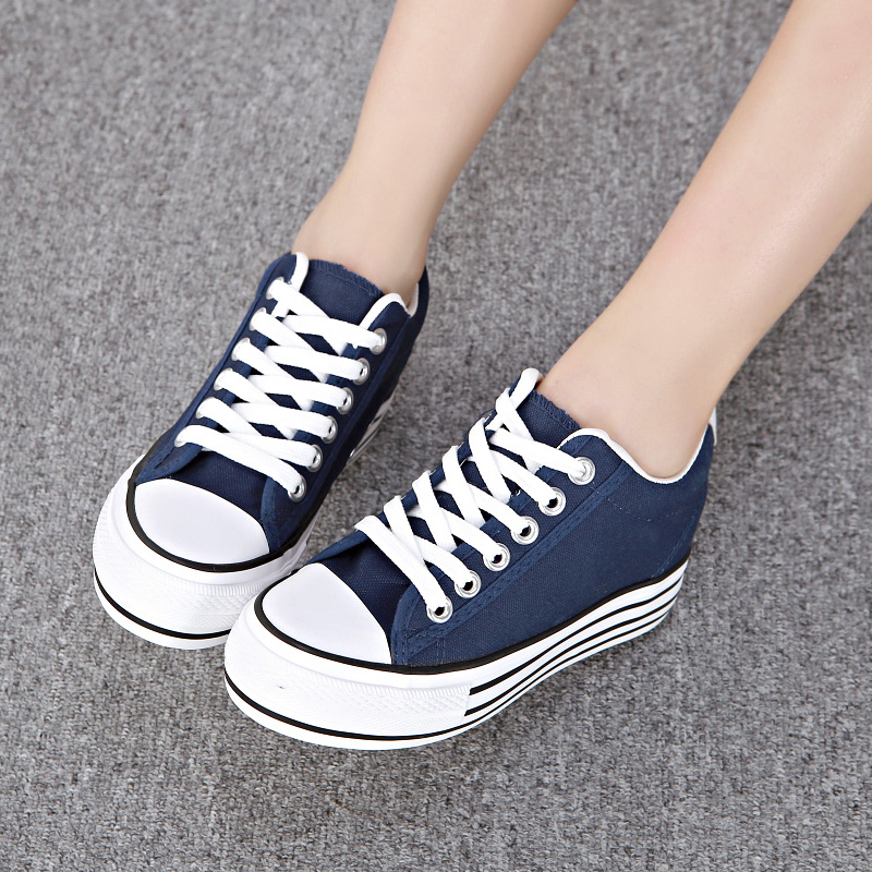 sneakers flat sole